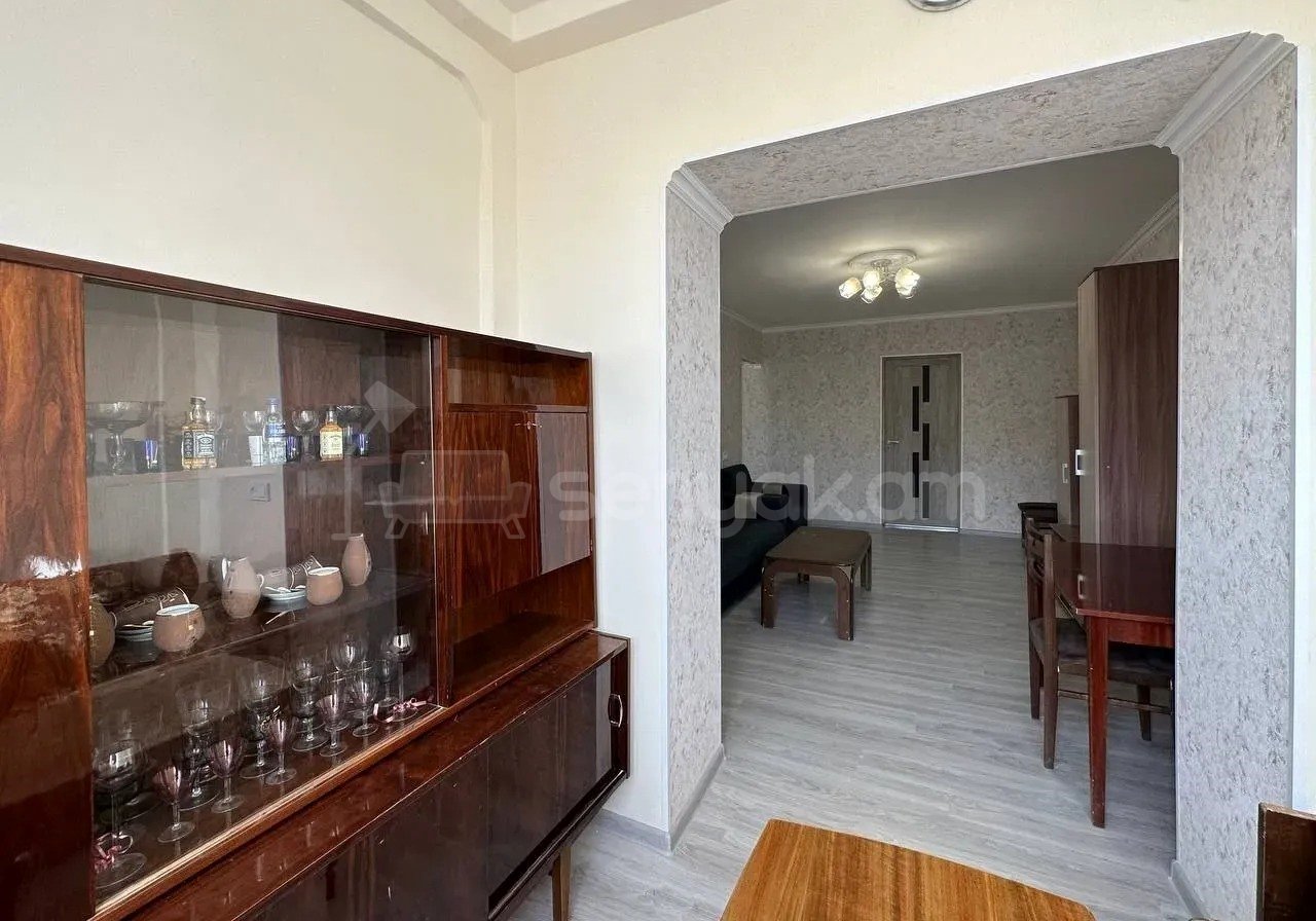 2 Սենյականոց Բնակարան Քարե Շենքում, 57քմ, 4/5 հարկ, Կապիտալ Վերանորոգված