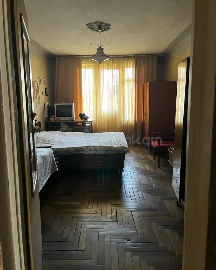 3 Սենյականոց Բնակարան, 73քմ, 3/4 հարկ, Պետական Վիճակում