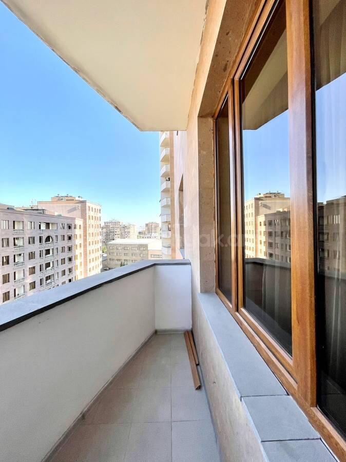 3 Սենյականոց Բնակարան Նորակառույցում, 68քմ, 8/14 հարկ, Կապիտալ Վերանորոգված, Կահավորված, Արևկող