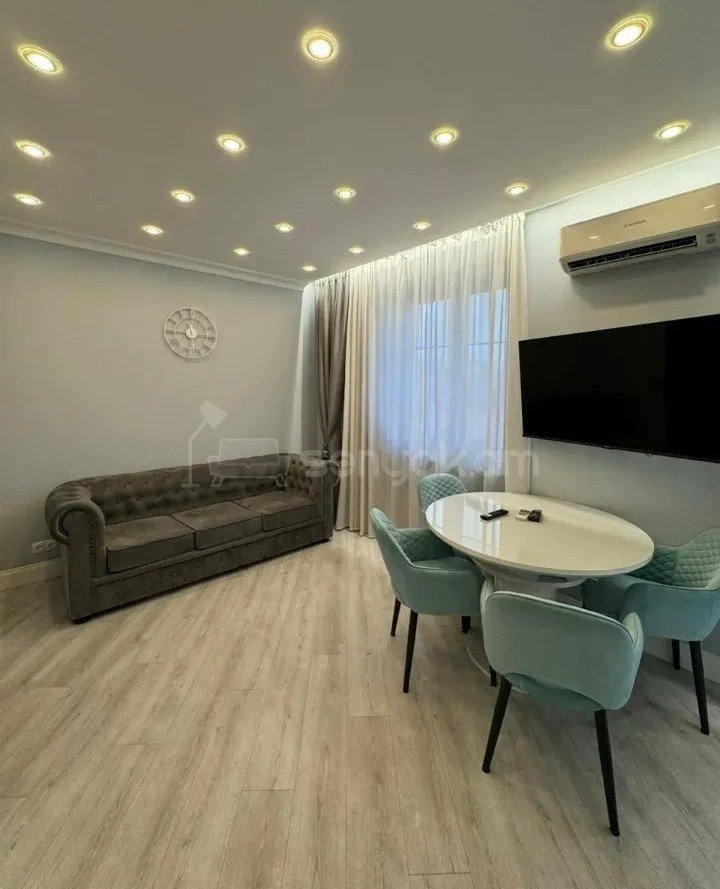 2 Սենյականոց Բնակարան Քարե Շենքում, 31քմ, 4/5 հարկ, Կապիտալ Վերանորոգված