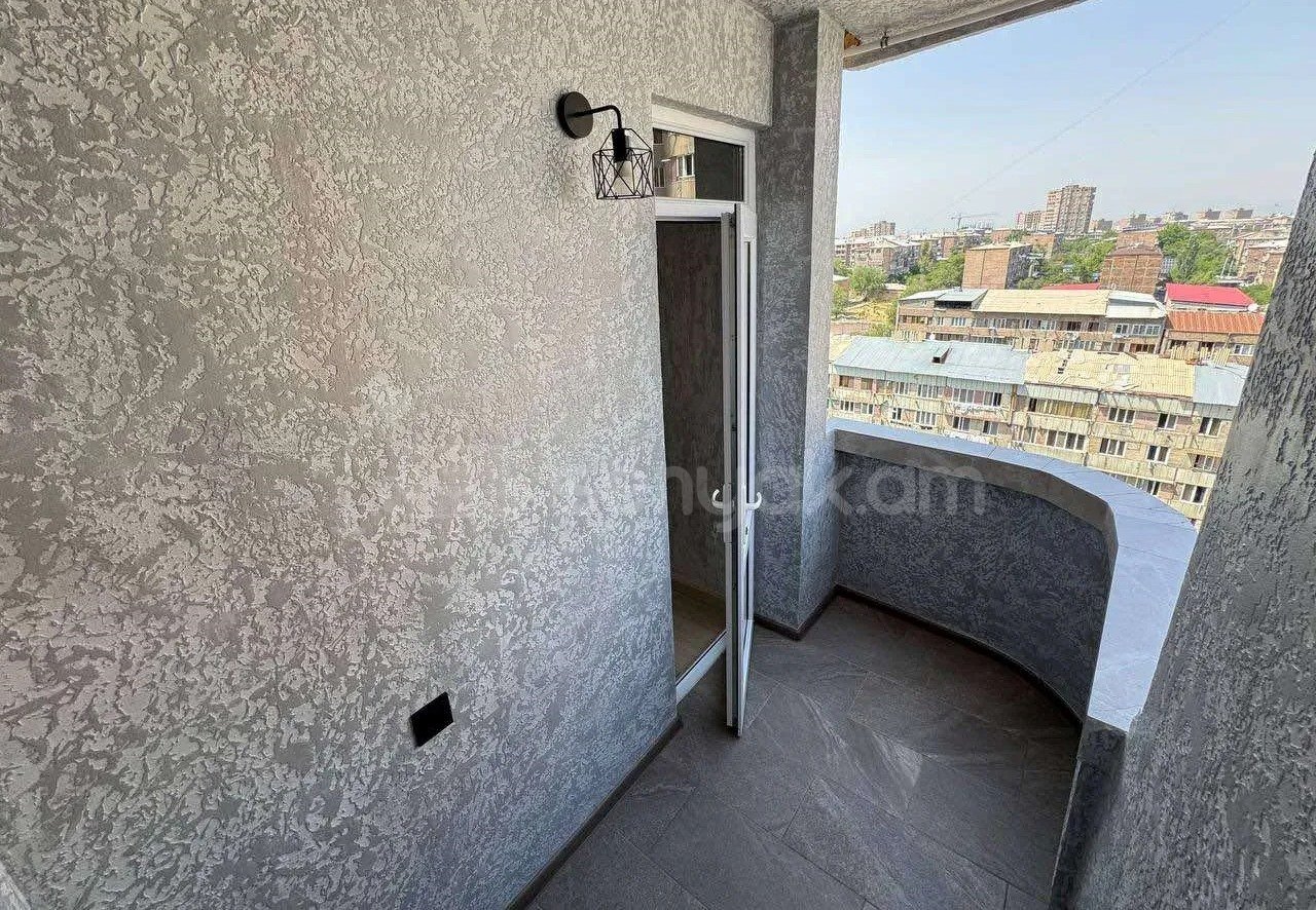 1 Սենյականոց Բնակարան, 56քմ, 11/16 հարկ, Կապիտալ Վերանորոգված
