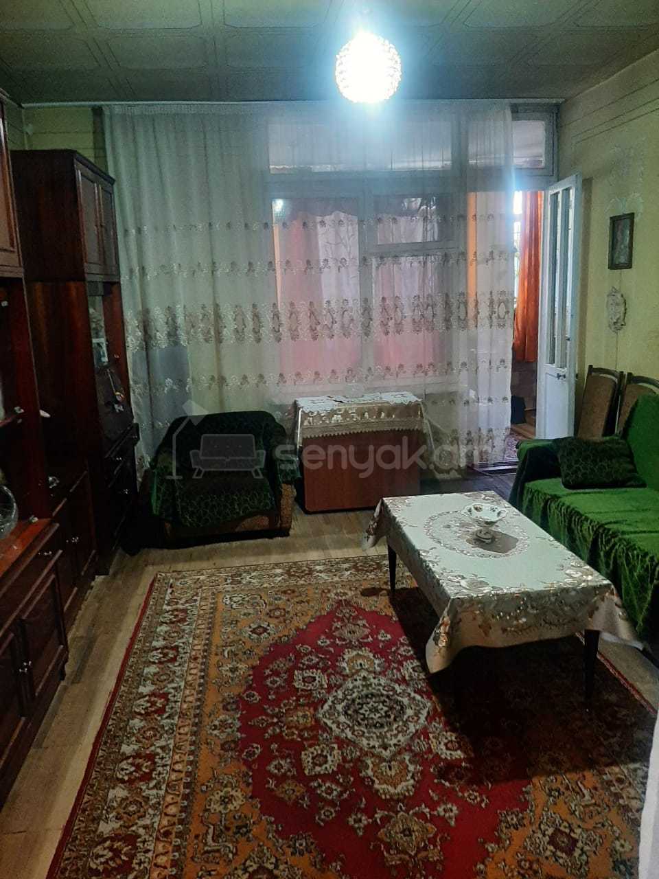 1 Սենյականոց Բնակարան Քարե Շենքում, 50քմ, 1/5 հարկ, Նորմալ Վիճակում