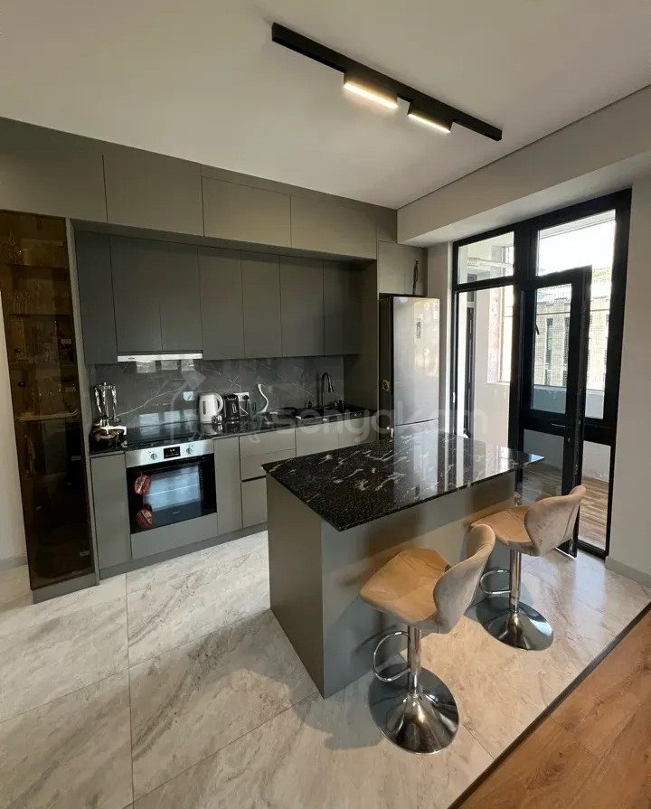 3 Սենյականոց Բնակարան Նորակառույցում, 93քմ, 5/17 հարկ, Կապիտալ Վերանորոգված