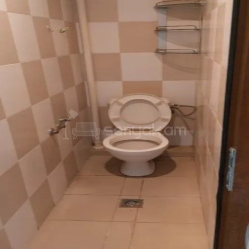 3 Սենյականոց Բնակարան Քարե Շենքում, 78քմ, 5/5 հարկ, Կոսմետիկ Վերանորոգված