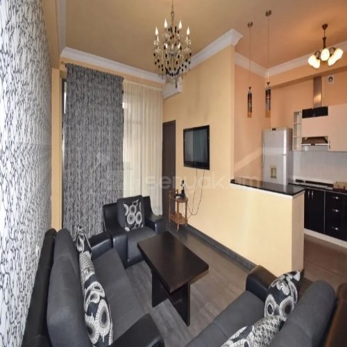 3 Սենյականոց Բնակարան, 85քմ, 5/15 հարկ, Կապիտալ Վերանորոգված, Կահավորված, Արևկող