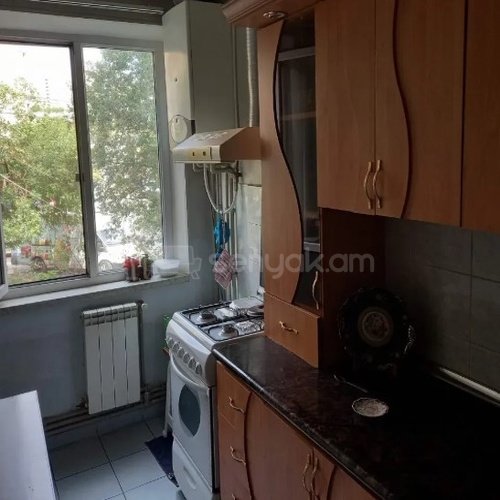 3 Սենյականոց Բնակարան, 61քմ, 3/9 հարկ, Կոսմետիկ Վերանորոգված, Կահավորված, Արևկող