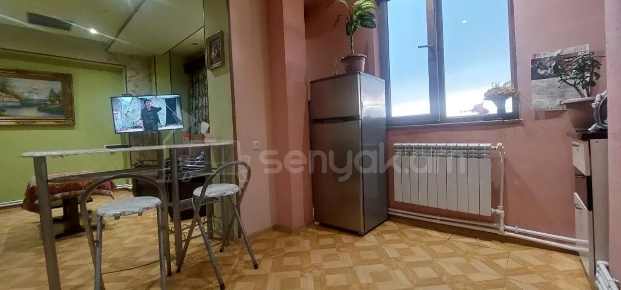 2 Սենյականոց Բնակարան, 40քմ, 6/9 հարկ, Կապիտալ Վերանորոգված
