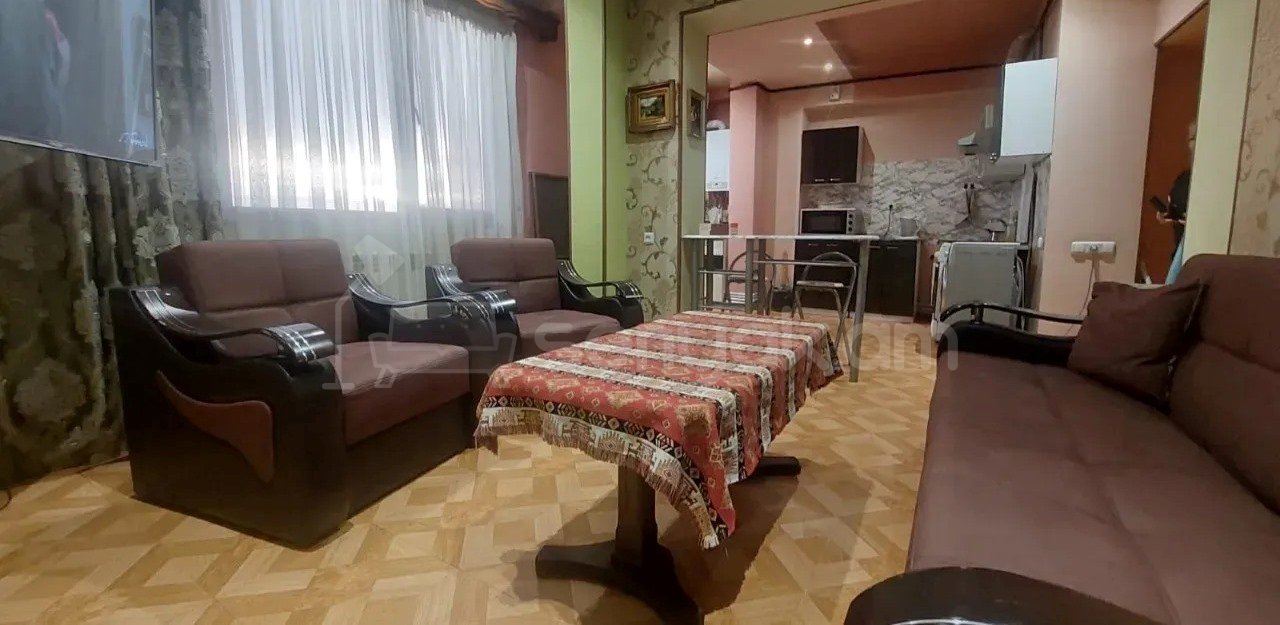 2 Սենյականոց Բնակարան, 40քմ, 6/9 հարկ, Կապիտալ Վերանորոգված