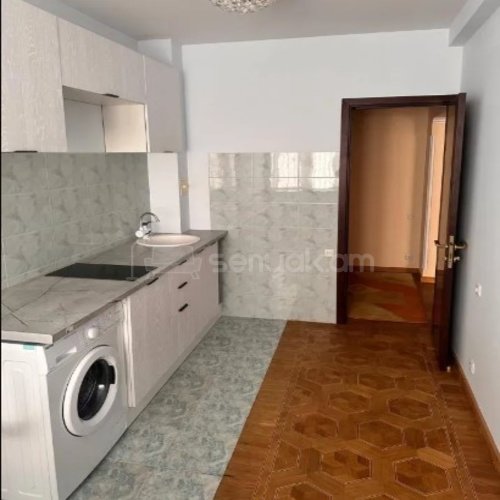 1 Սենյականոց Բնակարան, 38քմ, 7/9 հարկ, Կոսմետիկ Վերանորոգված, Կահավորված, Արևկող