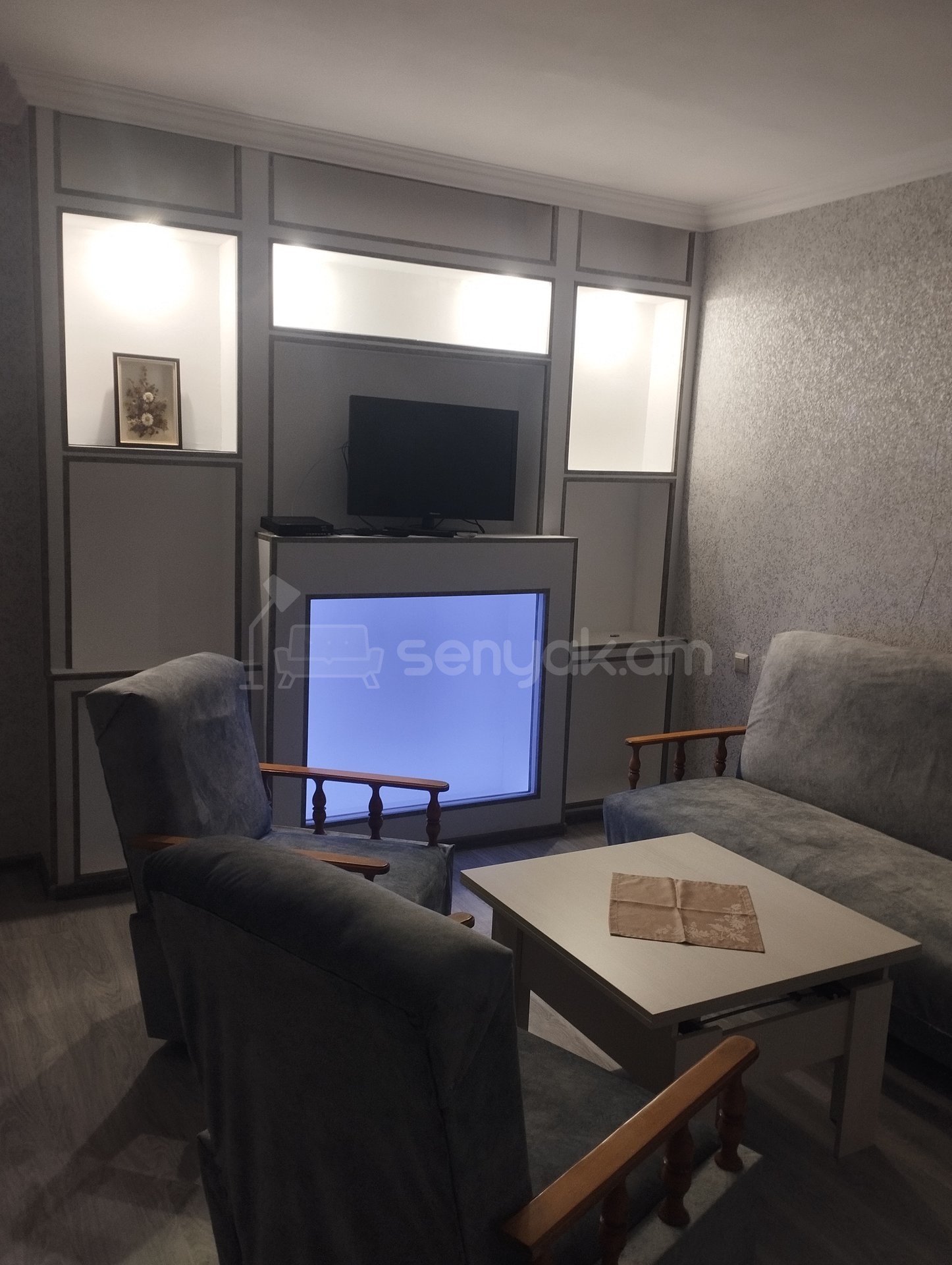 1 Սենյականոց Բնակարան Քարե Շենքում, 47քմ, 5/5 հարկ, Կապիտալ Վերանորոգված