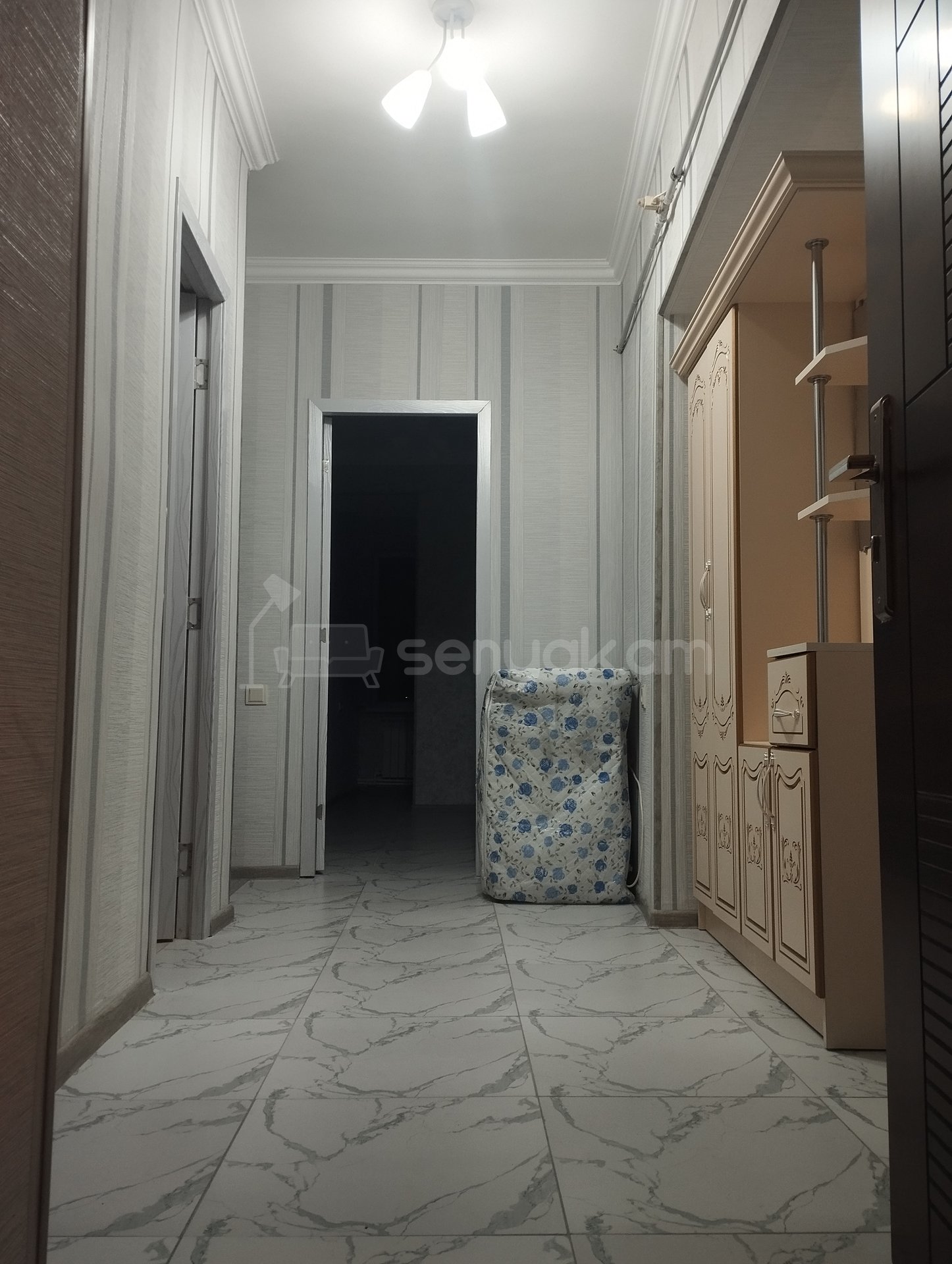 1 Սենյականոց Բնակարան Քարե Շենքում, 47քմ, 5/5 հարկ, Կապիտալ Վերանորոգված