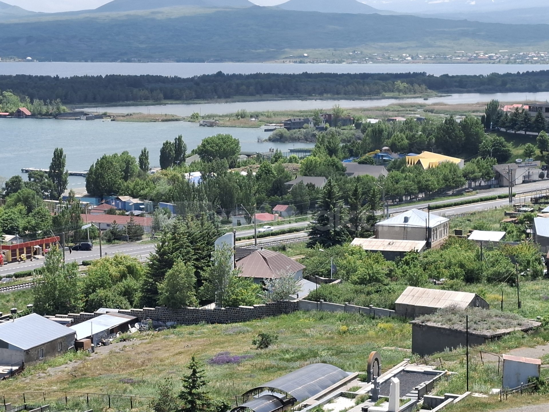 4 Սենյականոց Ամառանոց, 232քմ, Ավտոտնակով