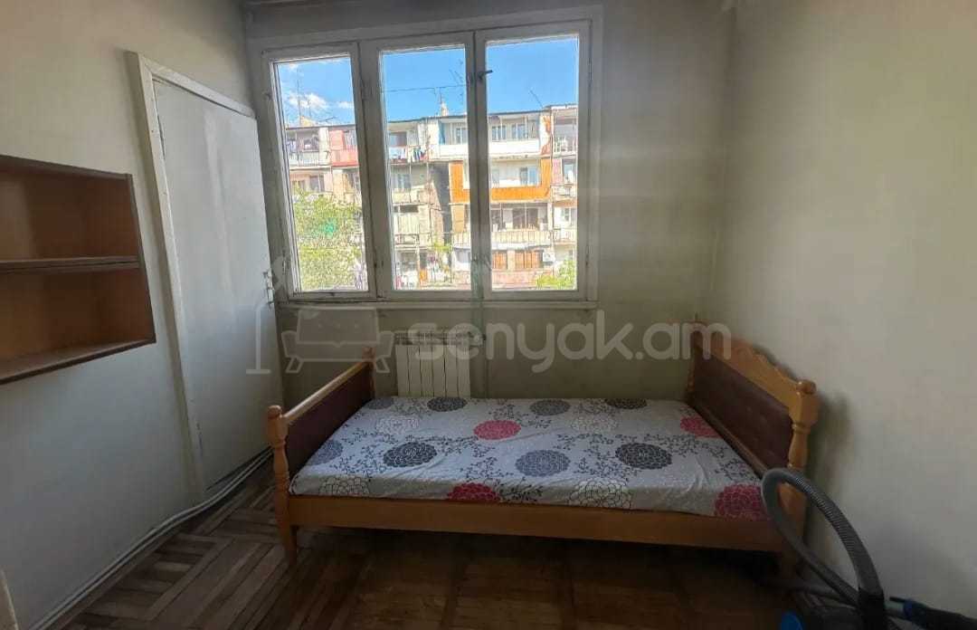 2 Սենյականոց Բնակարան Քարե Շենքում, 54քմ, 4/5 հարկ, Նորմալ Վիճակում