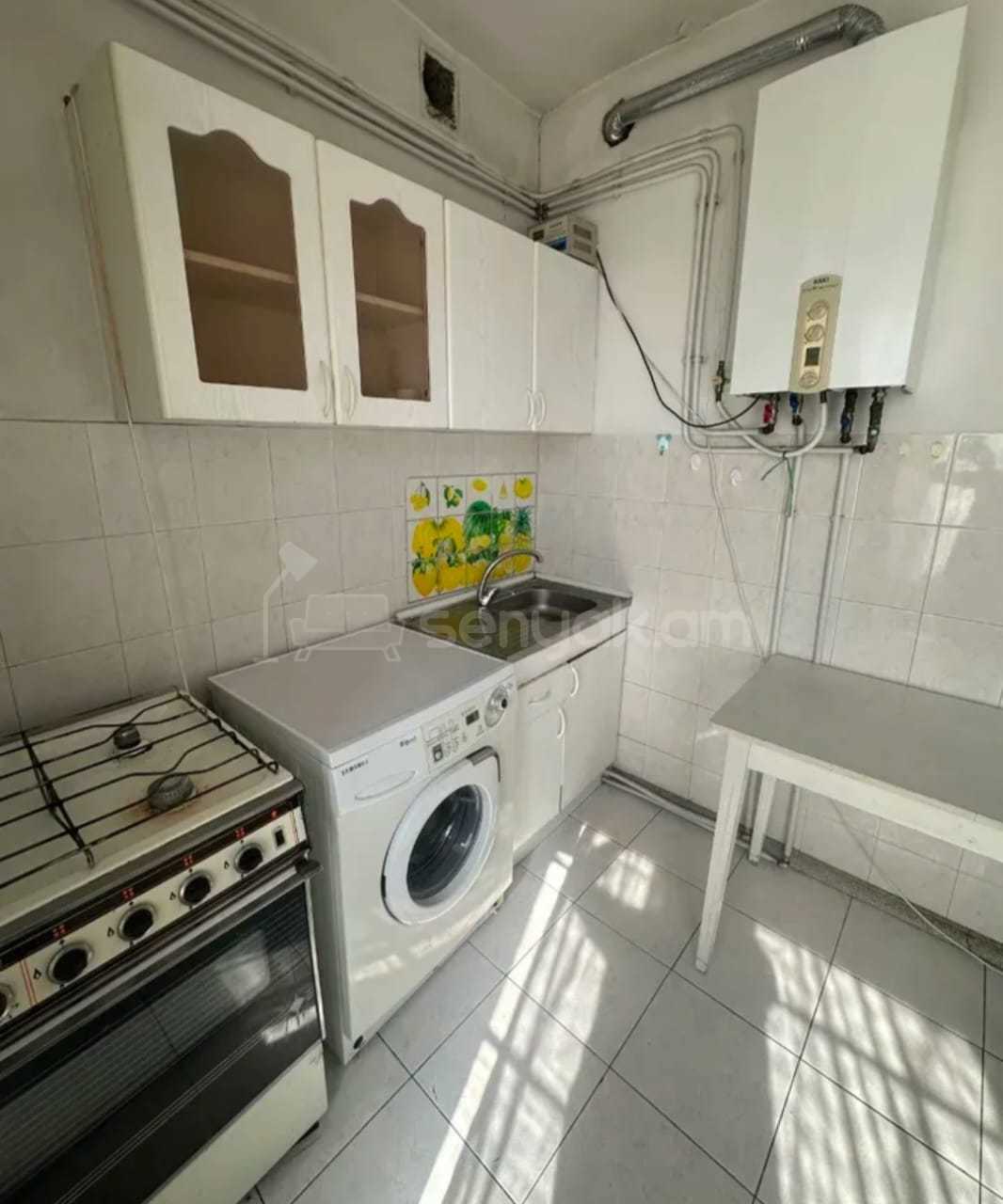 2 Սենյականոց Բնակարան Քարե Շենքում, 54քմ, 4/5 հարկ, Նորմալ Վիճակում
