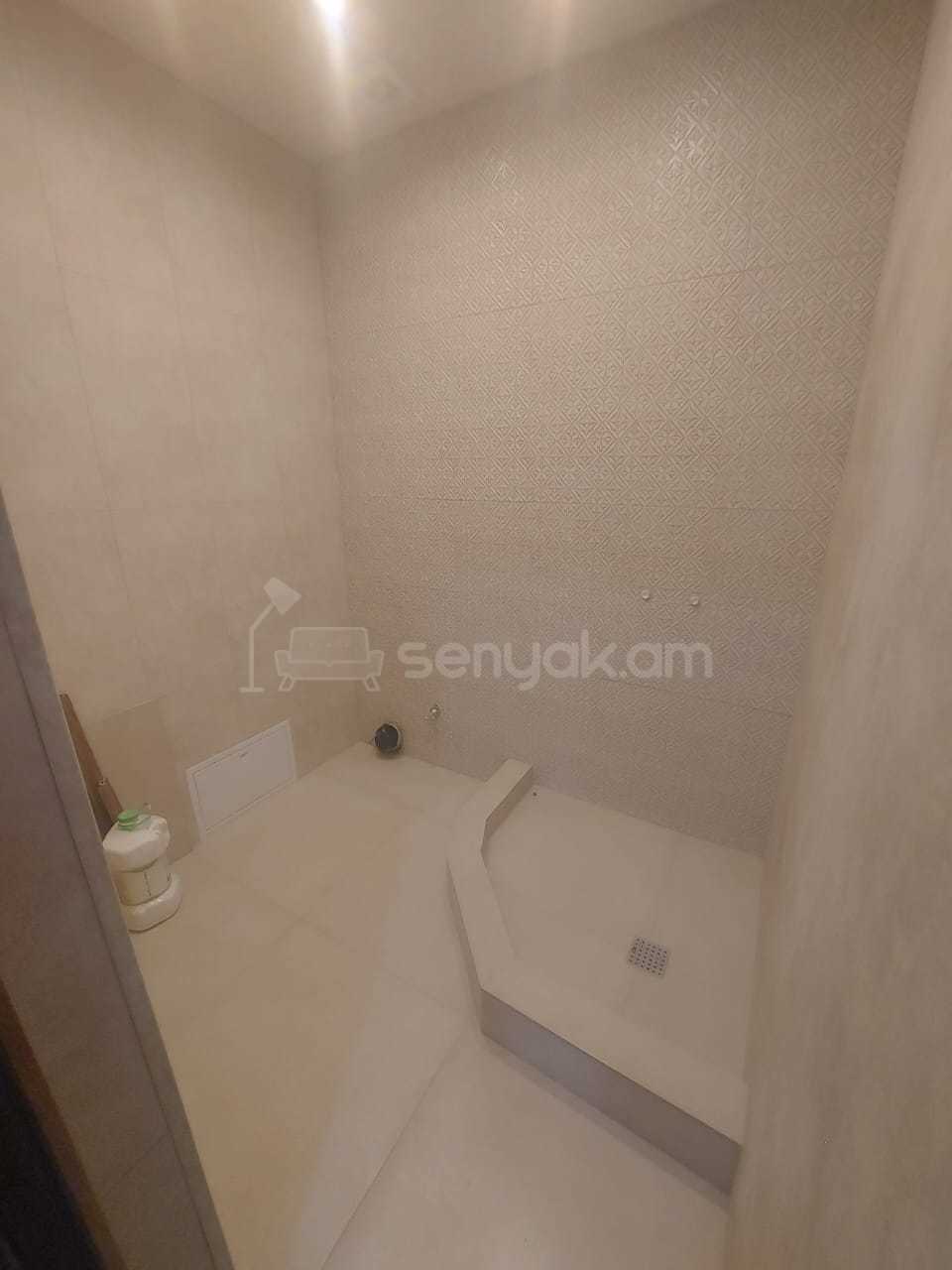 2 Սենյականոց Բնակարան, 46քմ, 5/5 հարկ, Կապիտալ Վերանորոգված