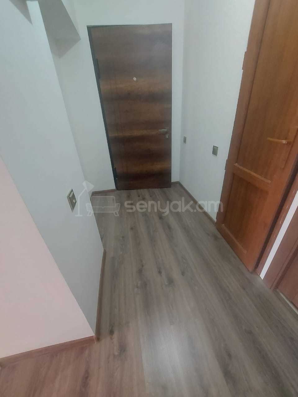 2 Սենյականոց Բնակարան, 46քմ, 5/5 հարկ, Կապիտալ Վերանորոգված