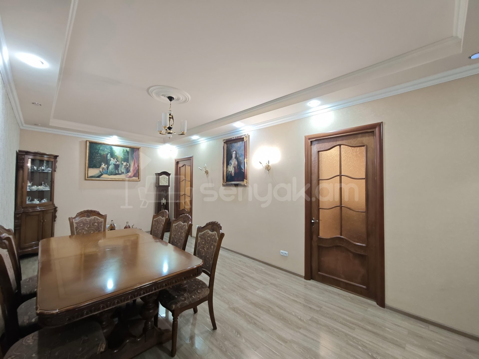3 Սենյականոց Սեփական Տուն, 94քմ, Կապիտալ Վերանորոգված