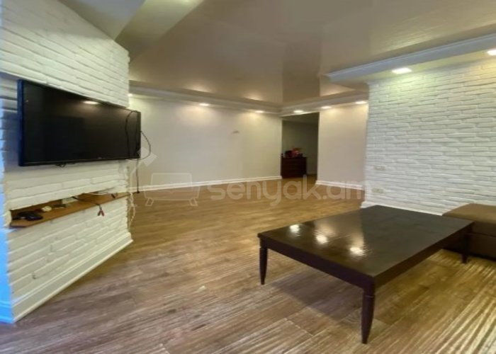 2 Սենյականոց Բնակարան Քարե Շենքում, 52քմ, 1/5 հարկ, Կապիտալ Վերանորոգված, Կահավորված, Արևկող