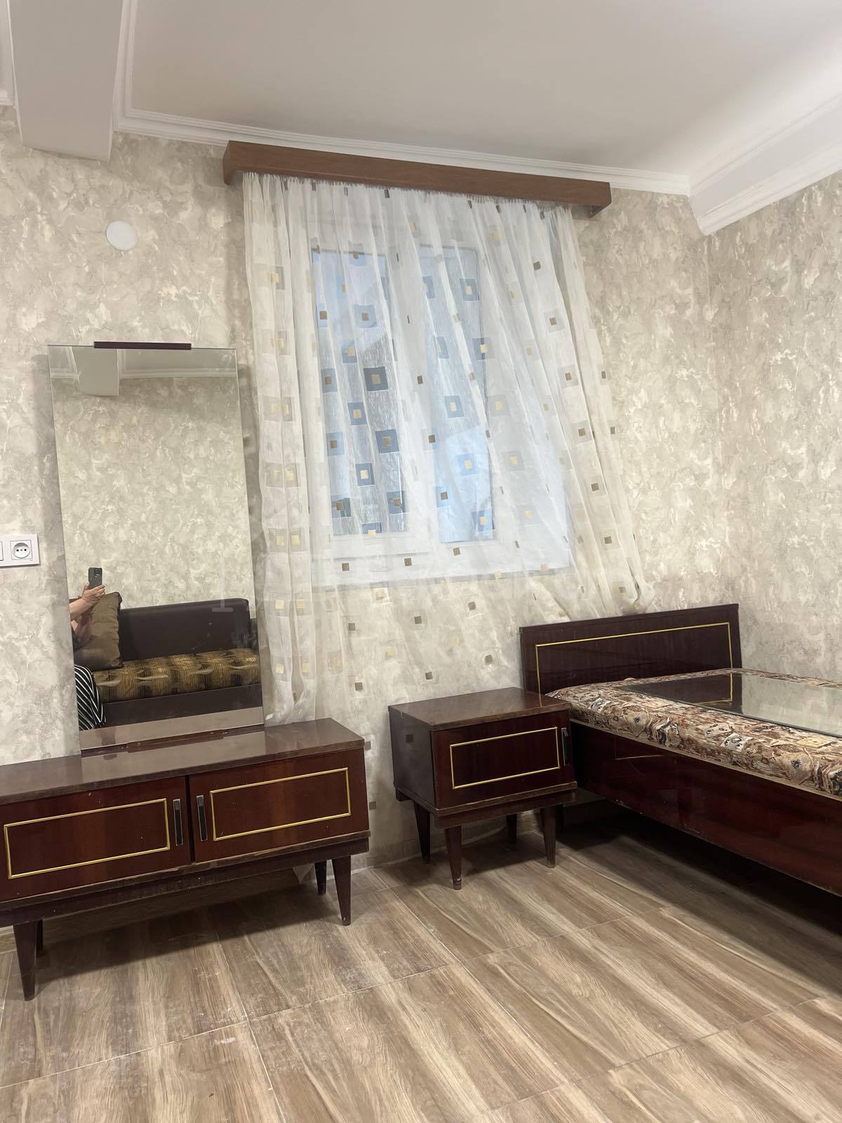 1 Սենյականոց Սեփական Տուն, 30քմ, Կապիտալ Վերանորոգված, Կահավորված