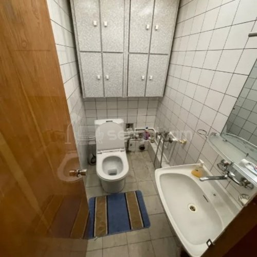 3 Սենյականոց Բնակարան Քարե Շենքում, 76քմ, 5/5 հարկ, Կոսմետիկ Վերանորոգված, Կահավորված, Արևկող