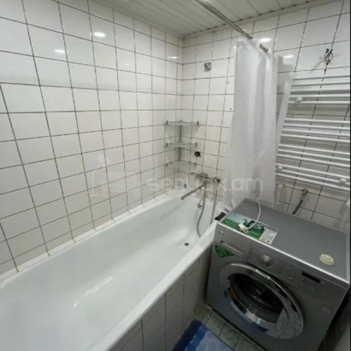 3 Սենյականոց Բնակարան Քարե Շենքում, 76քմ, 5/5 հարկ, Կոսմետիկ Վերանորոգված, Կահավորված, Արևկող