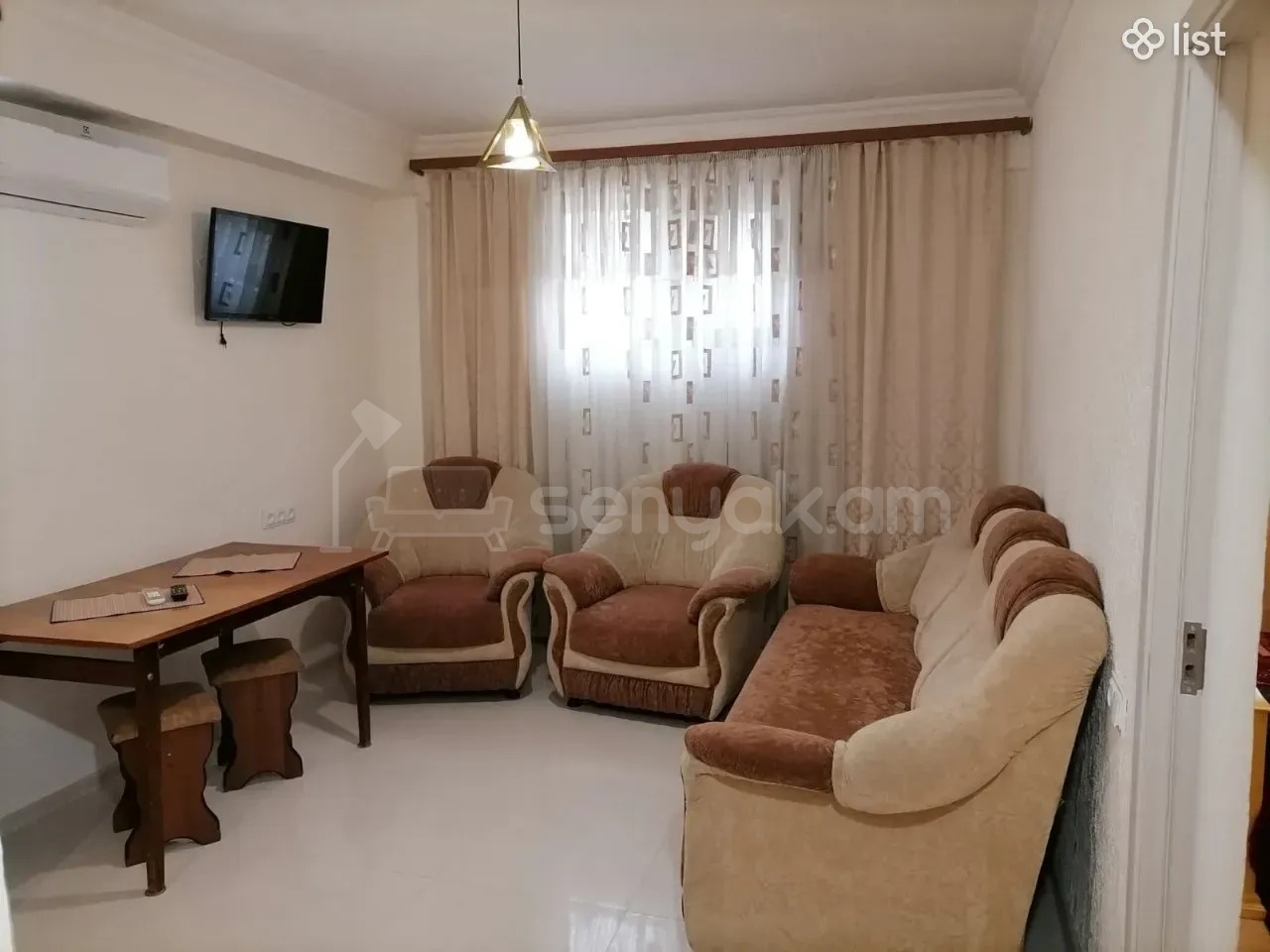 2 Սենյականոց Բնակարան Քարե Շենքում, 45քմ, 1/1 հարկ, Նորմալ Վիճակում, Կահավորված