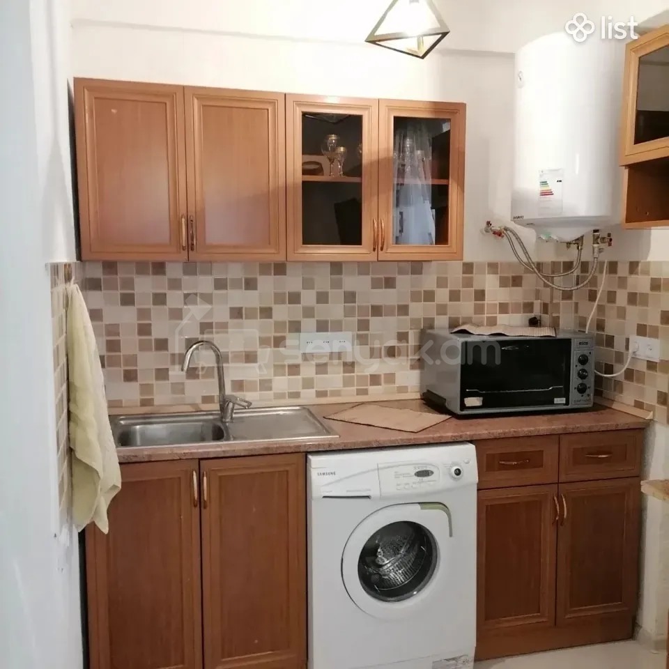 2 Սենյականոց Բնակարան Քարե Շենքում, 45քմ, 1/1 հարկ, Նորմալ Վիճակում, Կահավորված