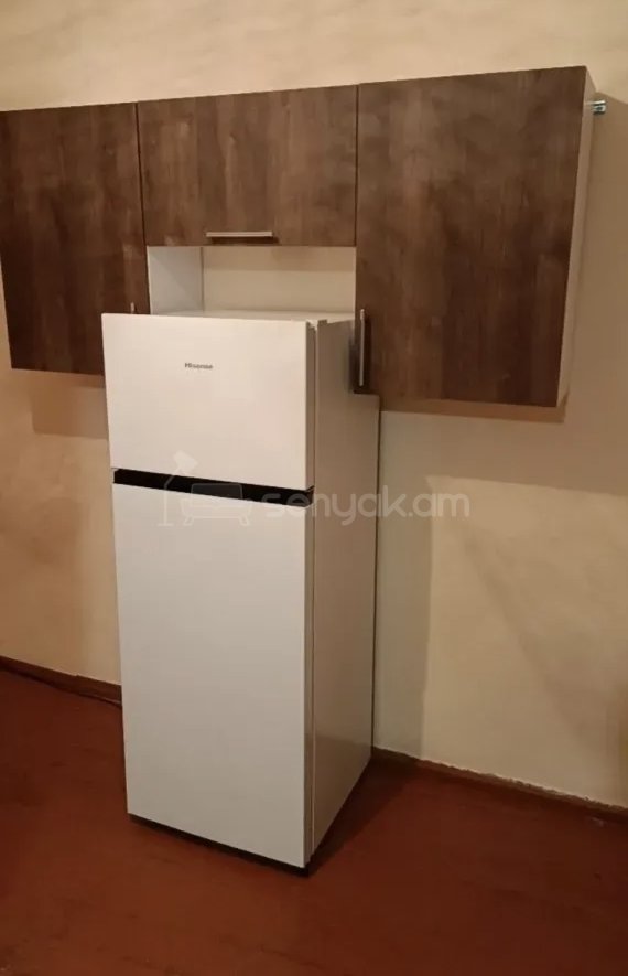 2 Սենյականոց Բնակարան Քարե Շենքում, 60քմ, 2/2 հարկ, Նորմալ Վիճակում, Կահավորված, Արևկող