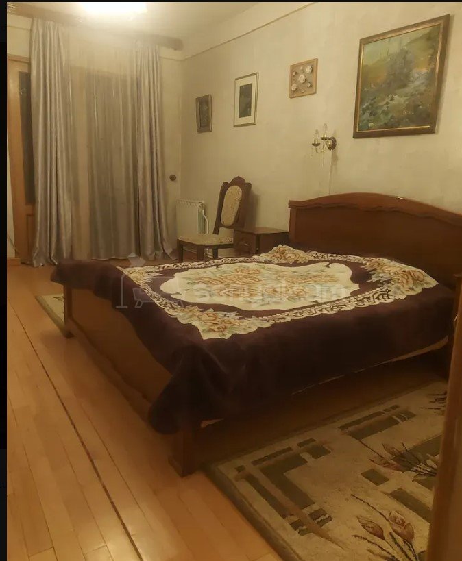 3 Սենյականոց Բնակարան Քարե Շենքում, 60քմ, 3/5 հարկ, Կապիտալ Վերանորոգված, Կահավորված