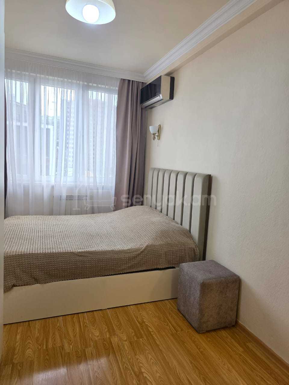 1 Սենյականոց Բնակարան, 40քմ, 7/10 հարկ, Կապիտալ Վերանորոգված, Կահավորված, Արևկող