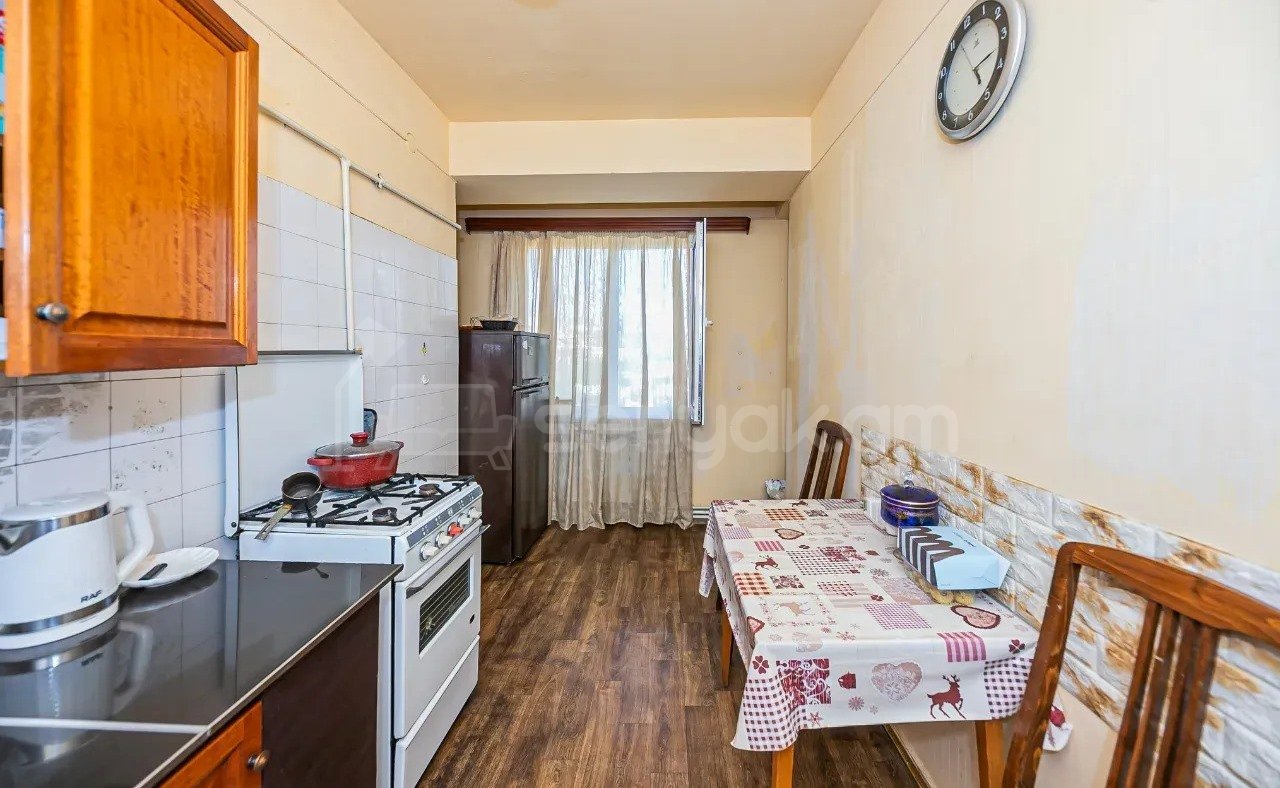 3 Սենյականոց Բնակարան, 85քմ, 6/14 հարկ, Նորմալ Վիճակում