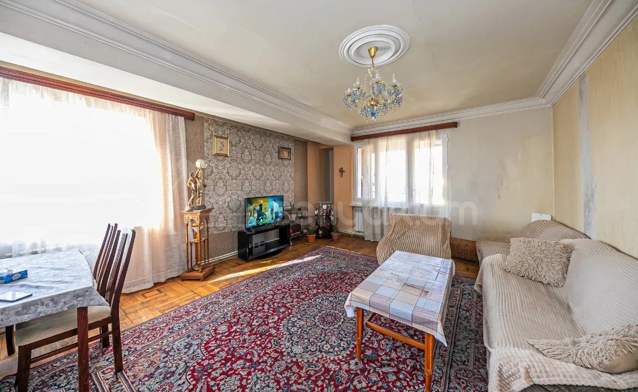 3 Սենյականոց Բնակարան, 85քմ, 6/14 հարկ, Նորմալ Վիճակում