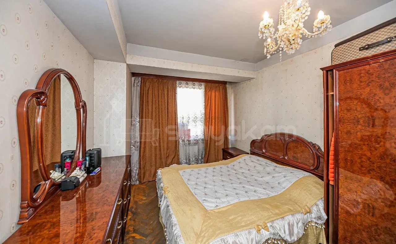 3 Սենյականոց Բնակարան, 85քմ, 6/14 հարկ, Նորմալ Վիճակում