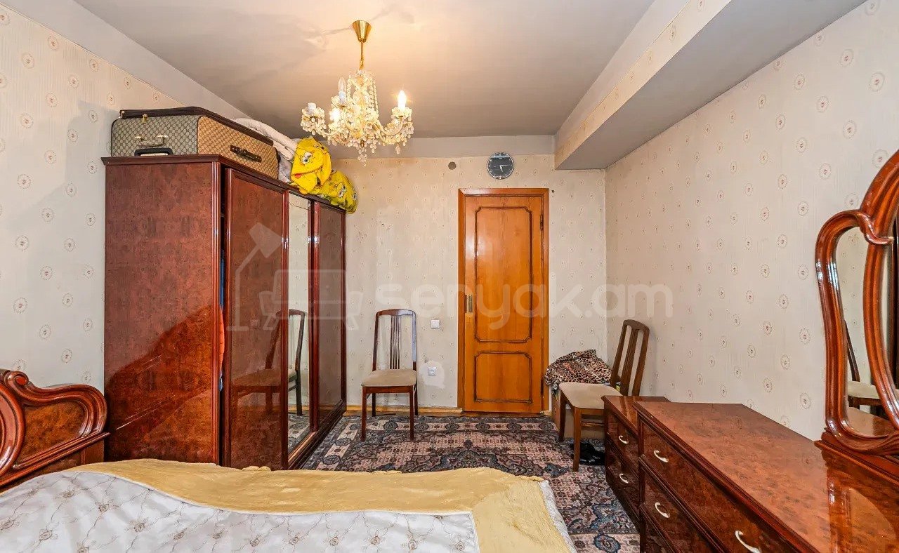 3 Սենյականոց Բնակարան, 85քմ, 6/14 հարկ, Նորմալ Վիճակում