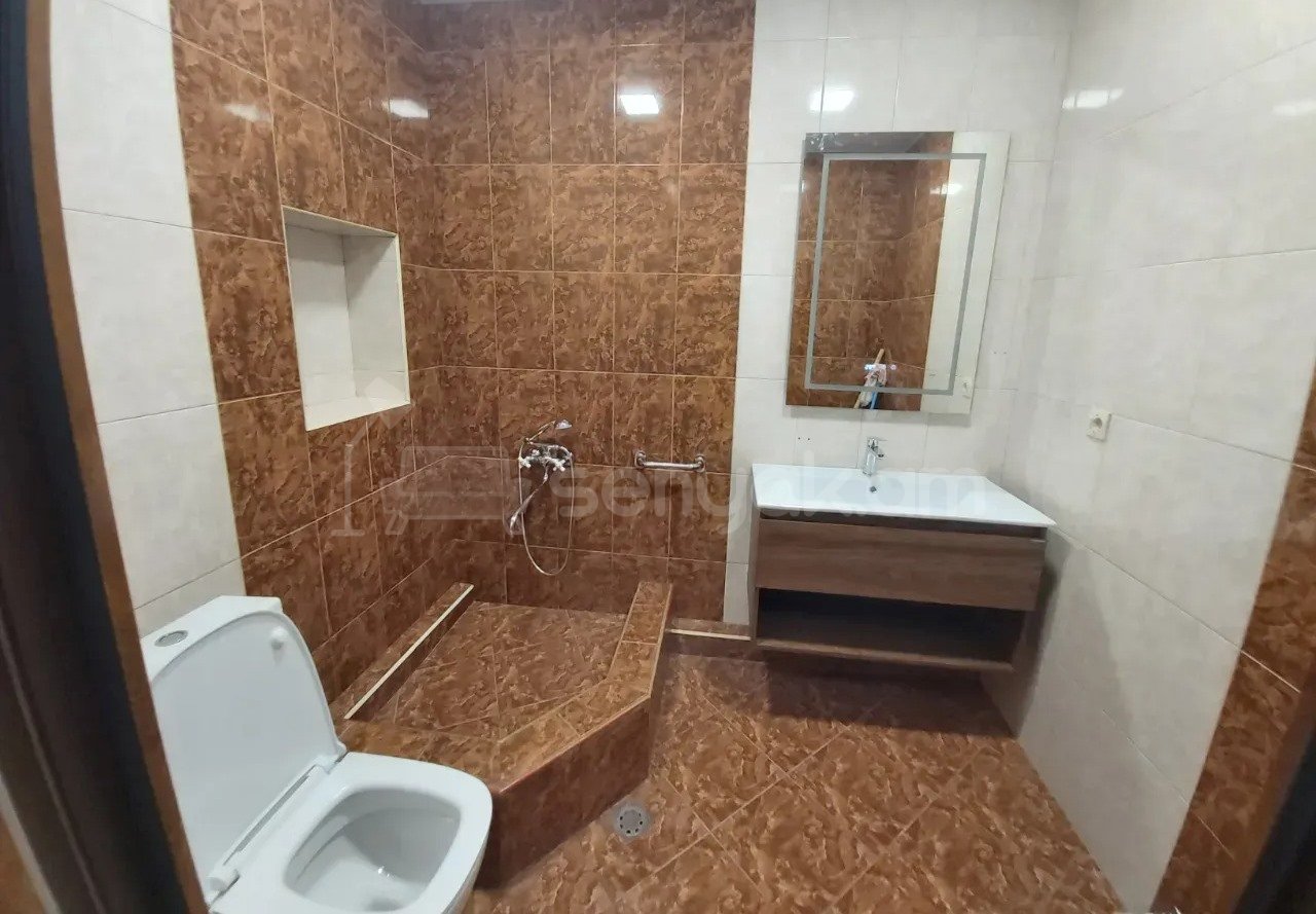 2 Սենյականոց Բնակարան Քարե Շենքում, 56քմ, 3/5 հարկ, Կապիտալ Վերանորոգված