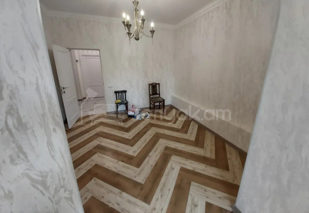 2 Սենյականոց Բնակարան Քարե Շենքում, 56քմ, 3/5 հարկ, Կապիտալ Վերանորոգված