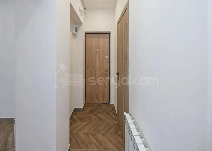 3 Սենյականոց Բնակարան Քարե Շենքում, 77քմ, 3/5 հարկ, Կապիտալ Վերանորոգված