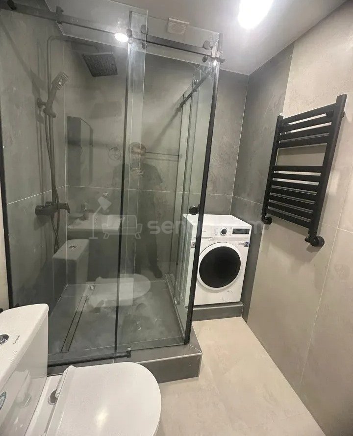 2 Սենյականոց Բնակարան, 37քմ, 10/10 հարկ, Դիզայներական Վերանորոգված