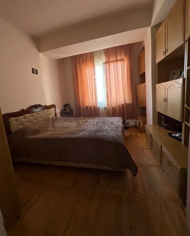 3 Սենյականոց Բնակարան, 72քմ, 11/14 հարկ, Պետական Վիճակում