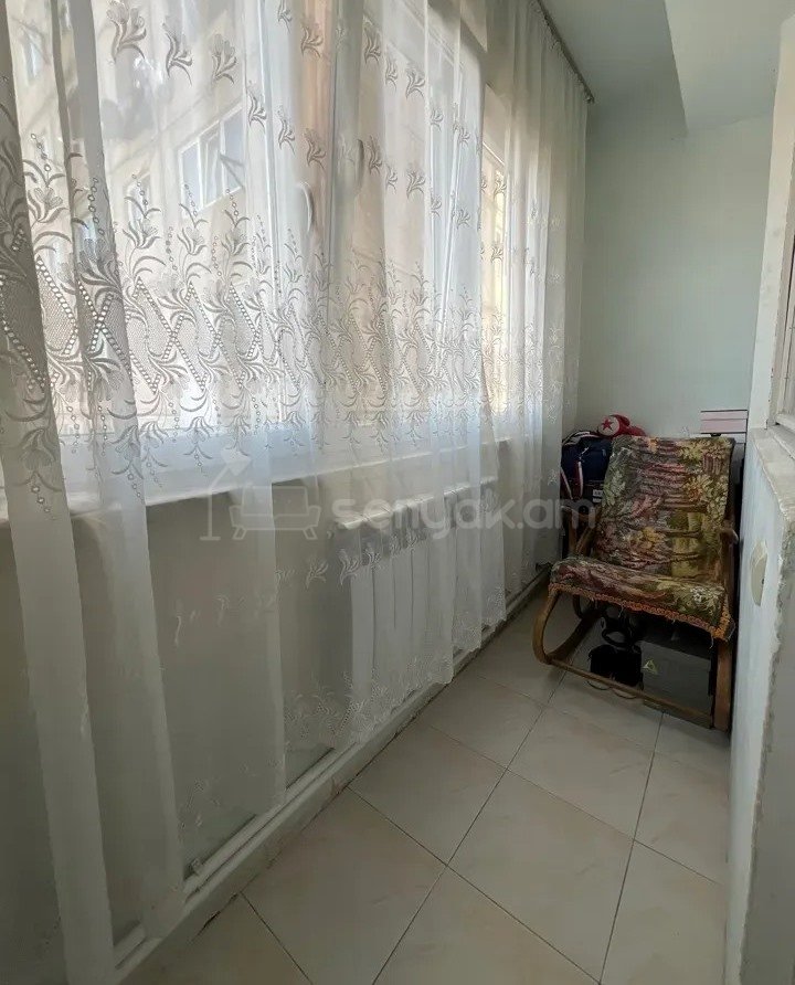3 Սենյականոց Բնակարան, 72քմ, 11/14 հարկ, Պետական Վիճակում