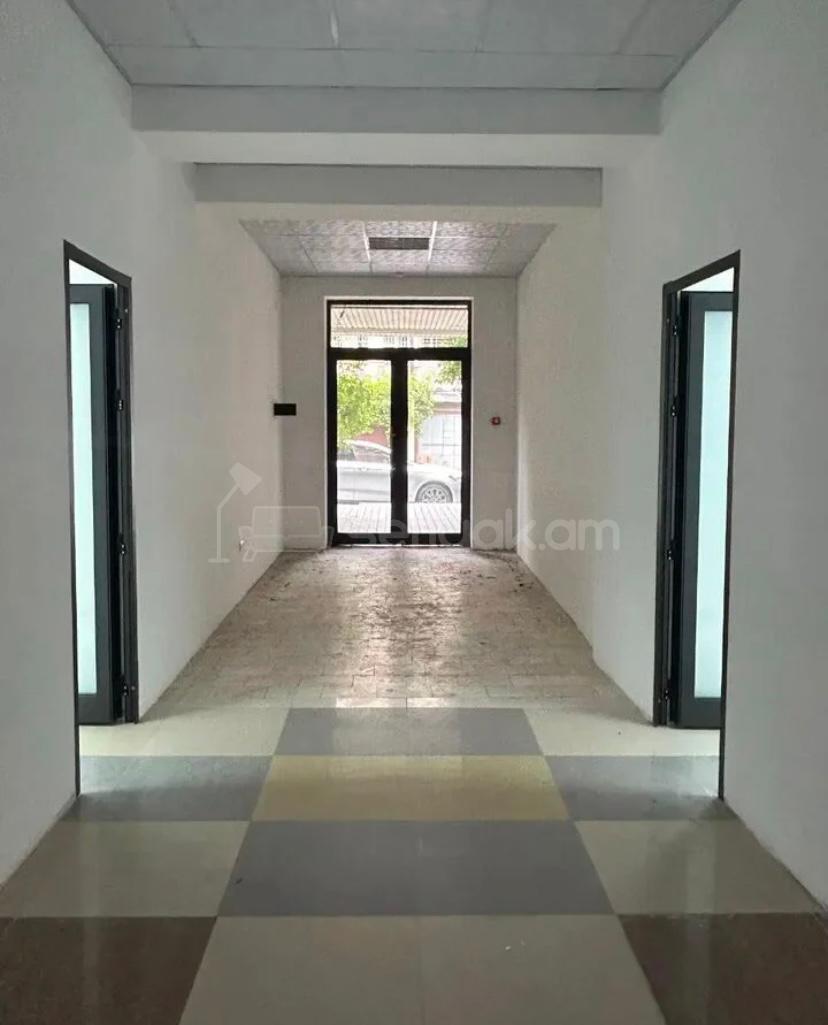 Օֆիսային Տարածք, 243քմ, Կապիտալ Վերանորոգված