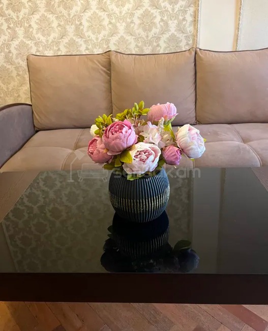 2 Սենյականոց Բնակարան Քարե Շենքում, 60քմ, 2/5 հարկ, Դիզայներական Վերանորոգված, Կահավորված