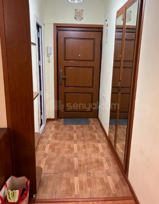 2 Սենյականոց Բնակարան Քարե Շենքում, 64քմ, 3/5 հարկ, Կապիտալ Վերանորոգված, Կահավորված