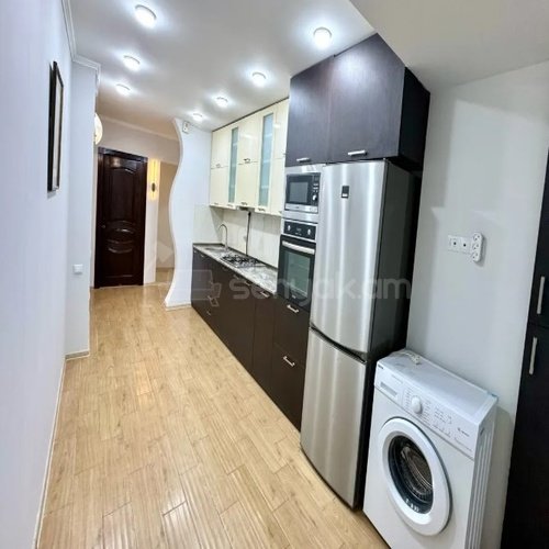 3 Սենյականոց Բնակարան, 67քմ, 1/9 հարկ, Կապիտալ Վերանորոգված, Կահավորված, Արևկող