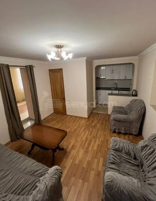 2 Սենյականոց Բնակարան Քարե Շենքում, 40քմ, 1/2 հարկ, Դիզայներական Վերանորոգված, Կահավորված