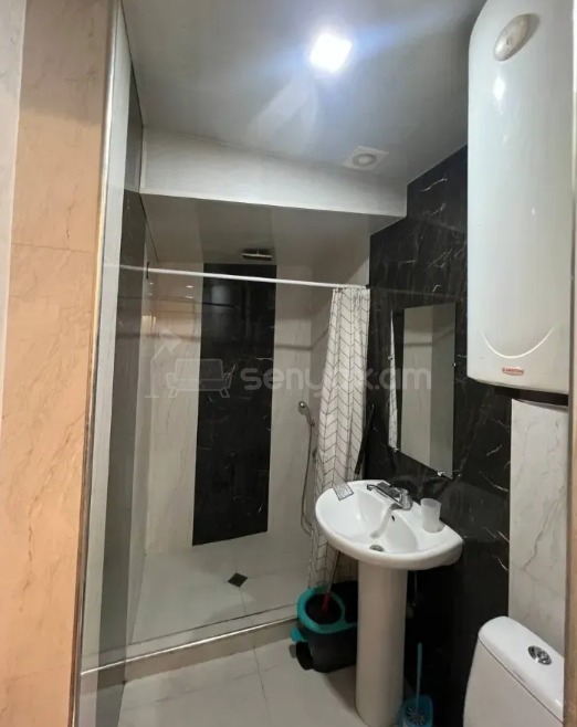 2 Սենյականոց Բնակարան Քարե Շենքում, 40քմ, 1/2 հարկ, Դիզայներական Վերանորոգված, Կահավորված