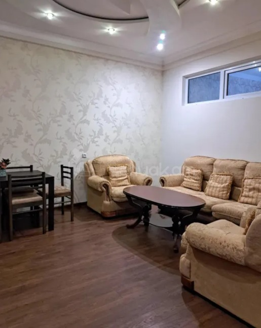 3 Սենյականոց Բնակարան Քարե Շենքում, 80քմ, 3/3 հարկ, Կապիտալ Վերանորոգված, Կահավորված