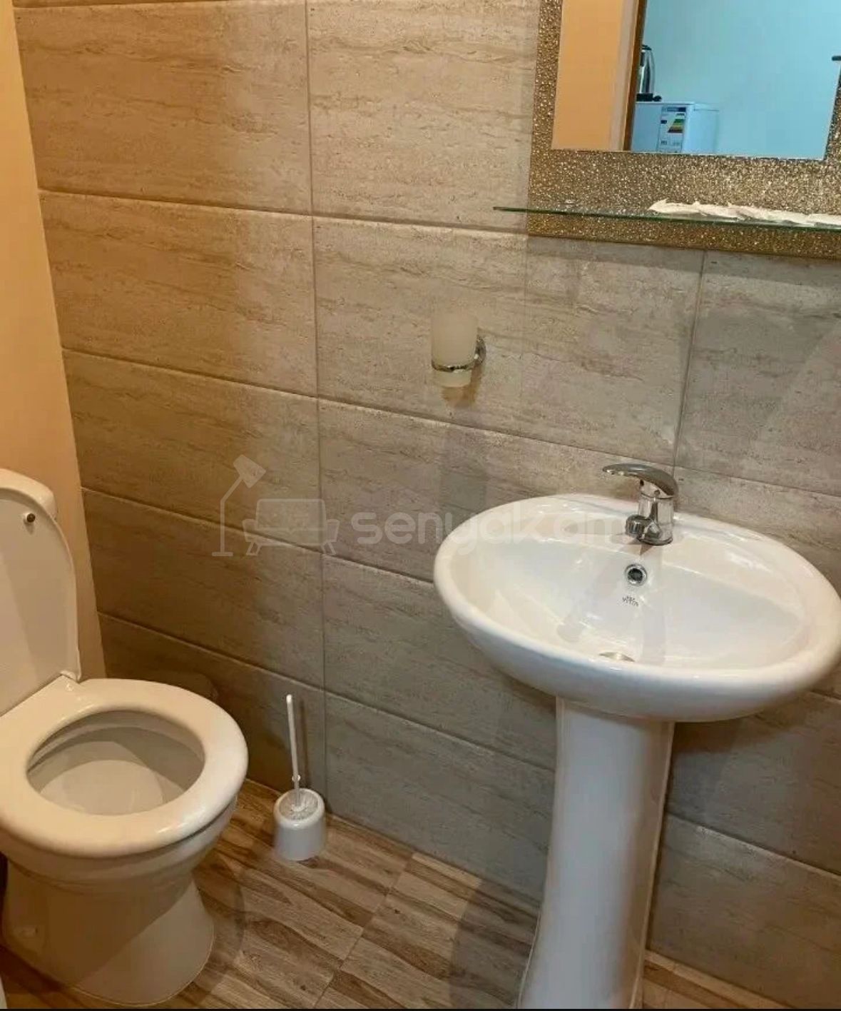2 Սենյականոց Բնակարան Քարե Շենքում, 40քմ, 2/2 հարկ, Կապիտալ Վերանորոգված, Կահավորված