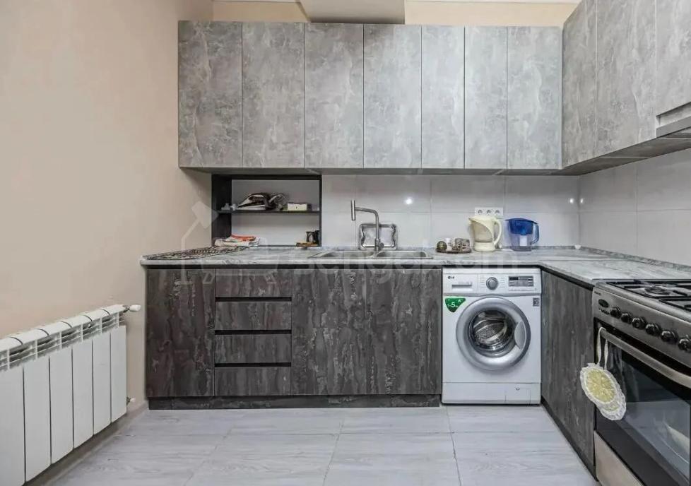3 Սենյականոց Բնակարան, 96քմ, 5/13 հարկ, Դիզայներական Վերանորոգված, Կահավորված