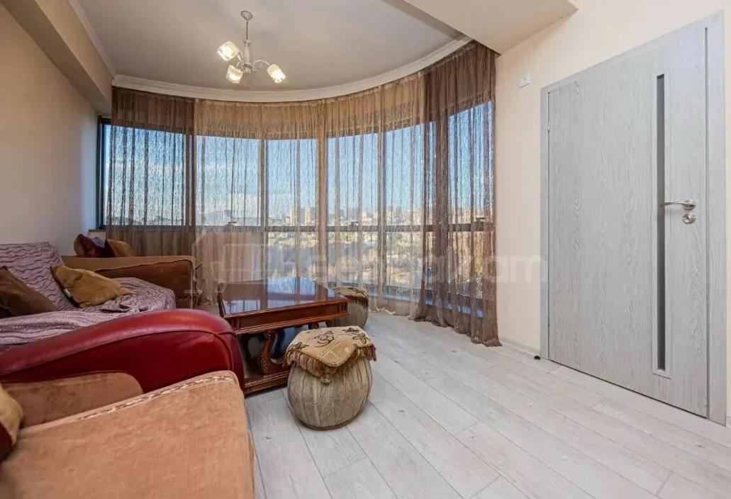 3 Սենյականոց Բնակարան, 96քմ, 5/13 հարկ, Դիզայներական Վերանորոգված, Կահավորված